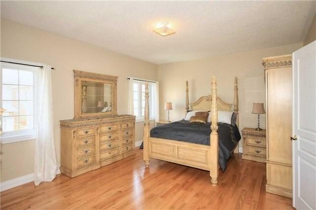 105 Gorman Ave, House detached with 4 bedrooms, 4 bathrooms and 4 parking in Vaughan ON | Image 12