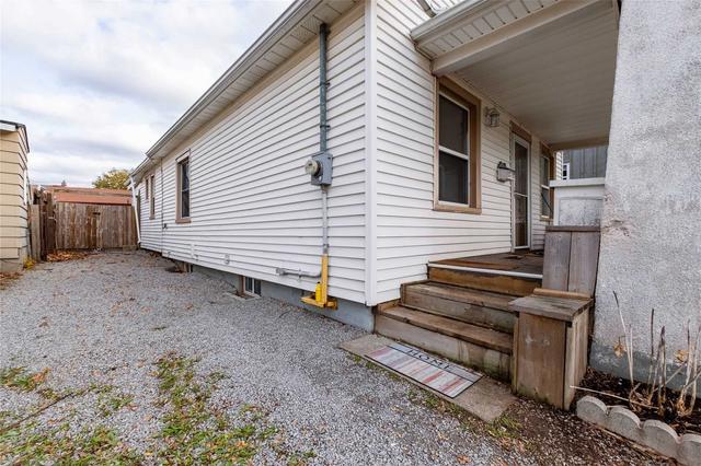 78 Currie St, House detached with 2 bedrooms, 1 bathrooms and 2 parking in St. Catharines ON | Image 33