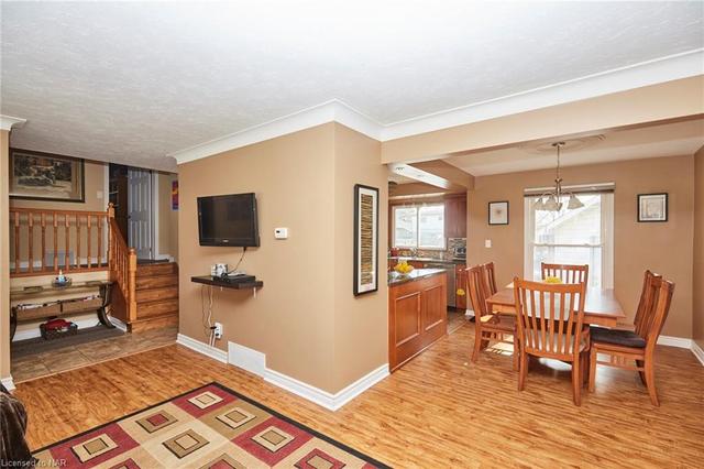 5940 Hillcrest Crescent, House detached with 4 bedrooms, 2 bathrooms and 2 parking in Niagara Falls ON | Image 6