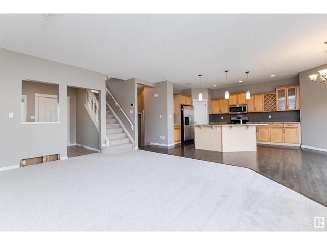 7716 8 Av Sw, House detached with 4 bedrooms, 3 bathrooms and null parking in Edmonton AB | Image 8