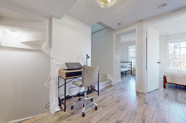 1559 - 5 Everson Dr, Townhouse with 2 bedrooms, 2 bathrooms and 1 parking in Toronto ON | Image 9