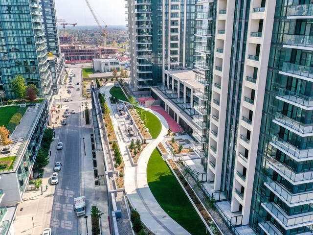 lph5 - 4055 Parkside Village Dr, Condo with 2 bedrooms, 2 bathrooms and 1 parking in Mississauga ON | Image 10