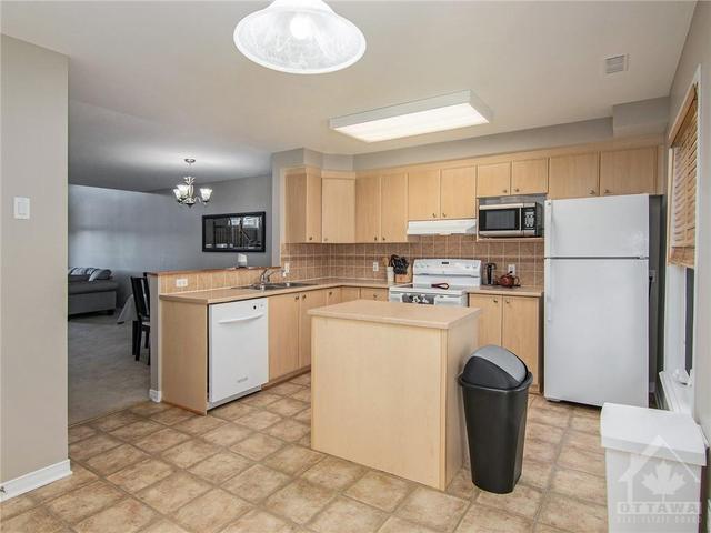 339 Elite Private, House attached with 2 bedrooms, 2 bathrooms and 1 parking in Ottawa ON | Image 10