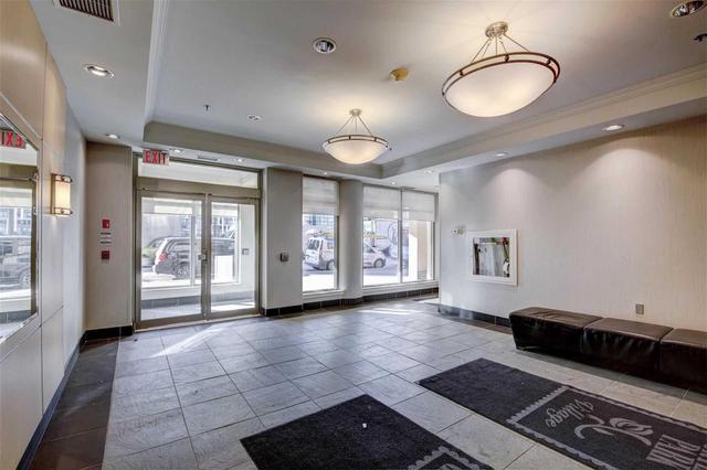 223 - 550 Front St W, Condo with 2 bedrooms, 1 bathrooms and 1 parking in Toronto ON | Image 3