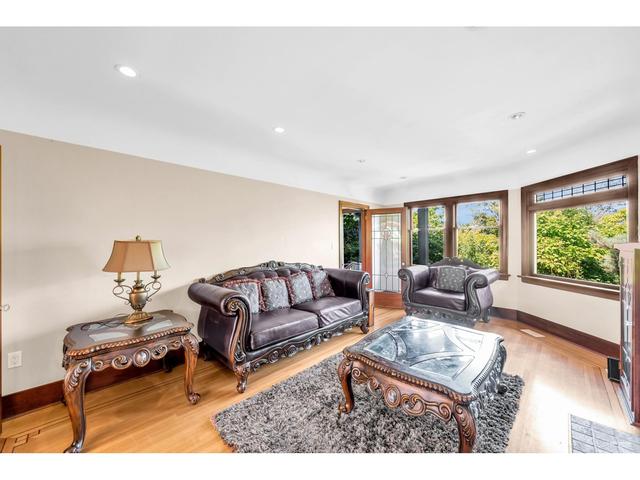 4580 W 1st Avenue, House detached with 5 bedrooms, 3 bathrooms and null parking in Vancouver BC | Image 10