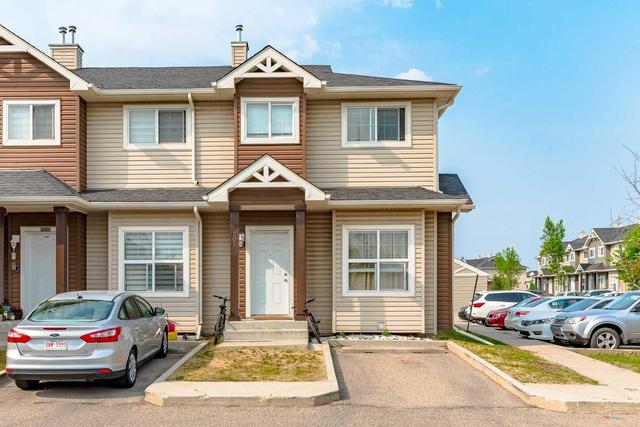 202 - 111 Tarawood Lane Ne, Home with 3 bedrooms, 1 bathrooms and 1 parking in Calgary AB | Image 1