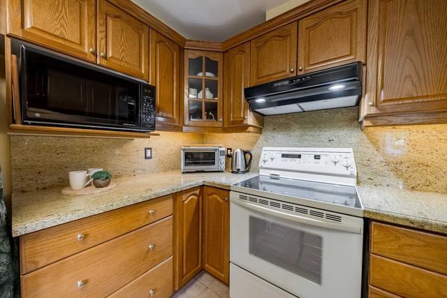 1 Emily Glen Way, Condo with 2 bedrooms, 3 bathrooms and 2 parking in Markham ON | Image 39