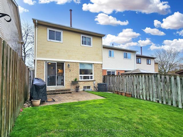7 Greenfield Cres, House detached with 3 bedrooms, 2 bathrooms and 3 parking in Whitby ON | Image 22