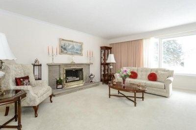 8 Tettenhall Rd, House detached with 3 bedrooms, 3 bathrooms and 4 parking in Toronto ON | Image 2