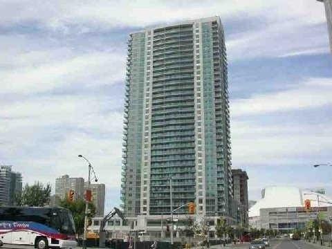 1106 - 19 Grand Trunk Cres, Condo with 2 bedrooms, 2 bathrooms and null parking in Toronto ON | Image 1