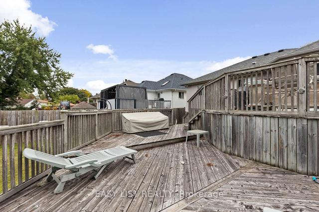 3438 Treeline Crt, House detached with 4 bedrooms, 2 bathrooms and 5 parking in Windsor ON | Image 37