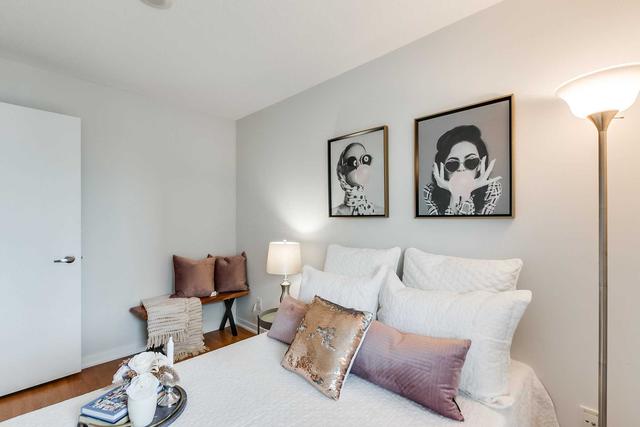 1020 - 38 Joe Shuster Way, Condo with 1 bedrooms, 1 bathrooms and 0 parking in Toronto ON | Image 8