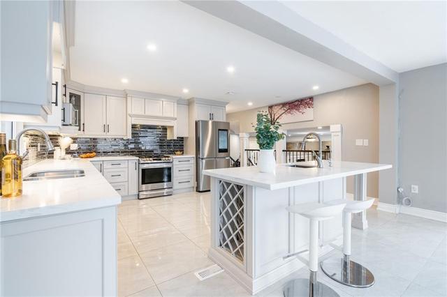 2169 Bonfield Court, House detached with 6 bedrooms, 5 bathrooms and 6 parking in Burlington ON | Image 15