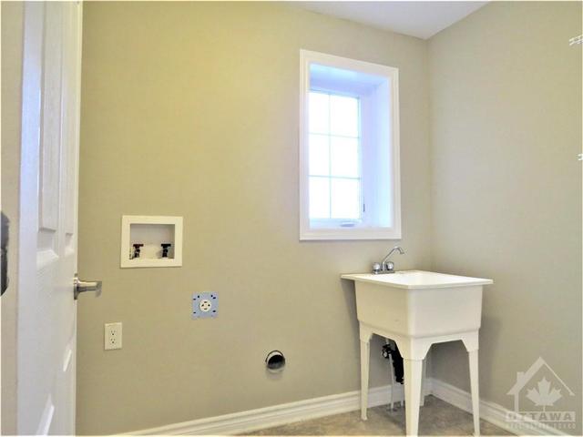 541 Sunlit Circle, House detached with 3 bedrooms, 4 bathrooms and 3 parking in Ottawa ON | Image 20