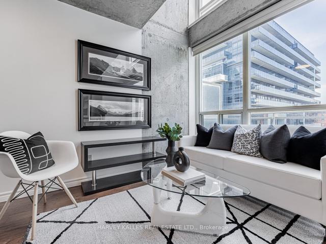 820 - 1029 King St W, Condo with 1 bedrooms, 1 bathrooms and 1 parking in Toronto ON | Image 21