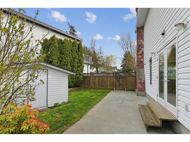 13435 61a Avenue, House detached with 4 bedrooms, 3 bathrooms and 4 parking in Surrey BC | Image 29