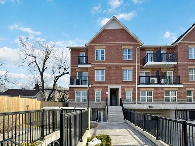 205 - 1485 Birchmount Rd, Townhouse with 2 bedrooms, 2 bathrooms and 1 parking in Toronto ON | Image 1