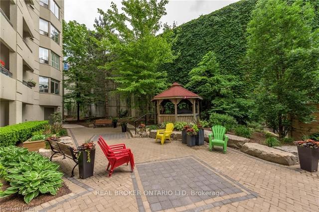 1106 - 500 Talbot St, Condo with 2 bedrooms, 2 bathrooms and 1 parking in London ON | Image 24