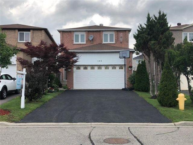 104 Miles Farm Rd, House detached with 3 bedrooms, 4 bathrooms and 4 parking in Markham ON | Image 1