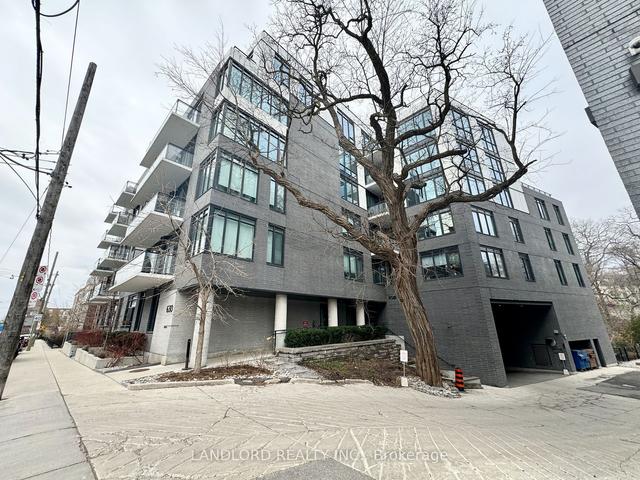 304 - 630 Kingston Rd, Condo with 2 bedrooms, 2 bathrooms and 1 parking in Toronto ON | Image 8