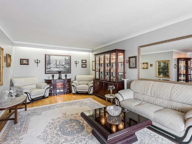 75 Rockford Rd, House detached with 3 bedrooms, 5 bathrooms and 7 parking in Toronto ON | Image 30