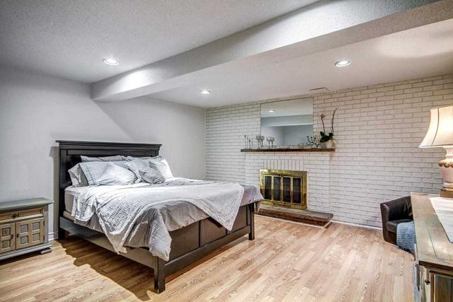 502 Caledonia Rd, House detached with 2 bedrooms, 2 bathrooms and 4 parking in Toronto ON | Image 10