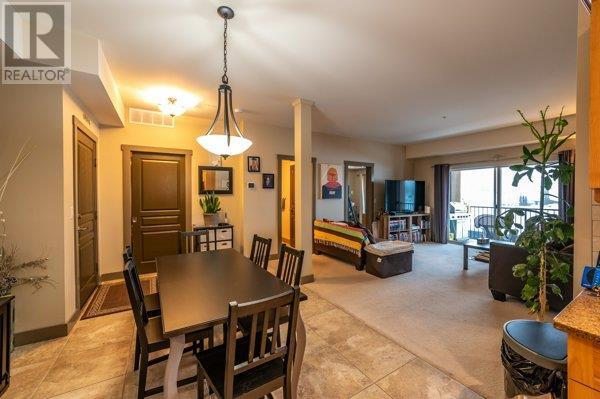 202 - 873 Forestbrook Drive, Condo with 2 bedrooms, 2 bathrooms and 1 parking in Penticton BC | Image 2