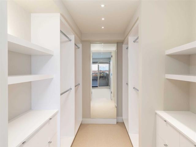 1201 - 38 Avoca Ave, Condo with 2 bedrooms, 2 bathrooms and 1 parking in Toronto ON | Image 9