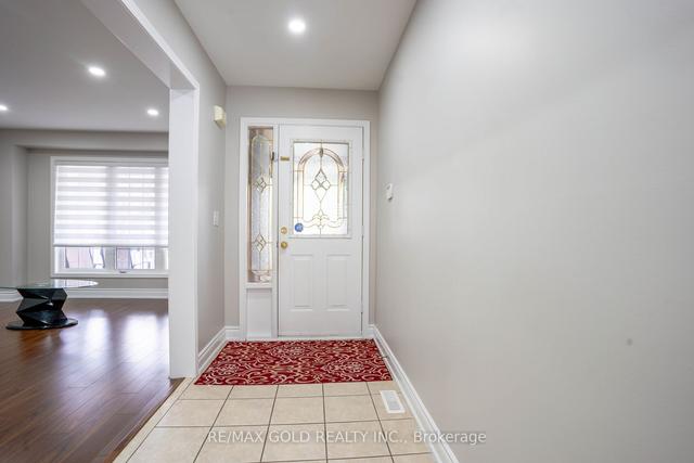 8 Upshall Rd, House detached with 4 bedrooms, 4 bathrooms and 6 parking in Brampton ON | Image 36