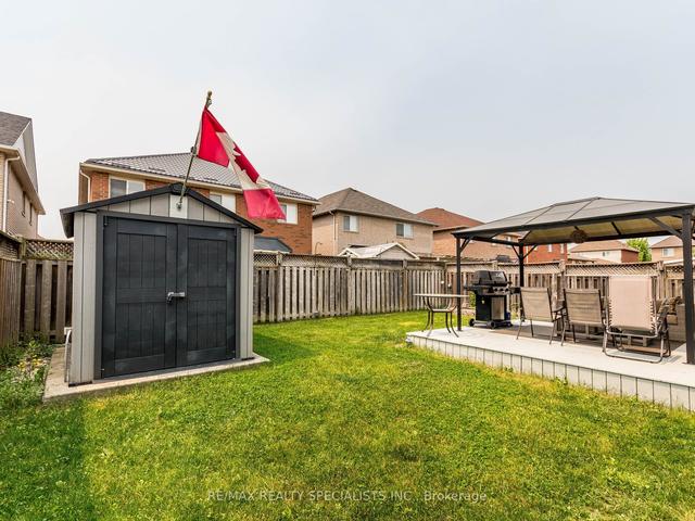 23 Fallstar Cres, House detached with 4 bedrooms, 5 bathrooms and 6 parking in Brampton ON | Image 35