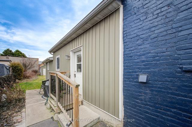 218 Catharine St N, House detached with 4 bedrooms, 2 bathrooms and 1 parking in Hamilton ON | Image 26