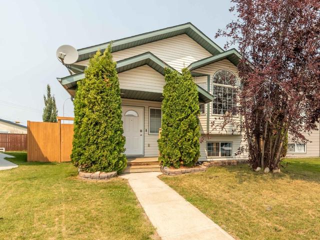106 Keith Close, House detached with 4 bedrooms, 3 bathrooms and 2 parking in Red Deer AB | Image 1