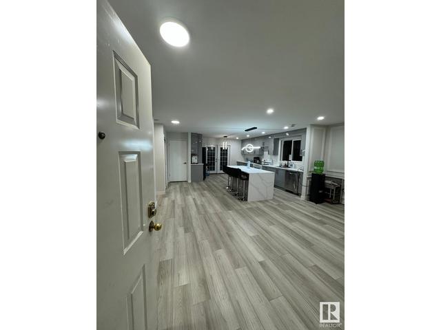 13823 28 St Nw, House detached with 6 bedrooms, 2 bathrooms and null parking in Edmonton AB | Image 21
