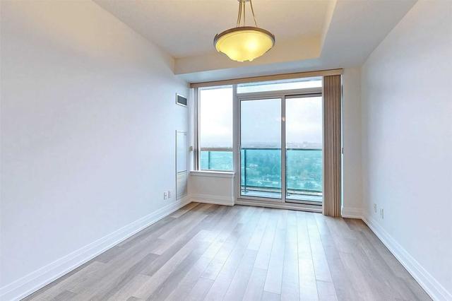 1415 - 7167 Yonge St, Condo with 1 bedrooms, 1 bathrooms and 1 parking in Markham ON | Image 2