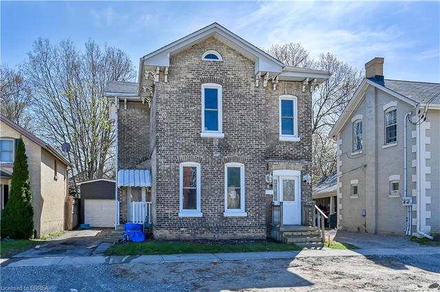 8 Palmerston Avenue, House detached with 4 bedrooms, 1 bathrooms and 3 parking in Brantford ON | Image 39
