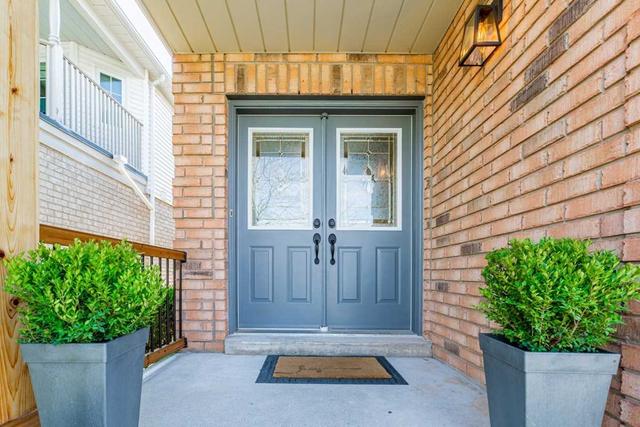 1820 Hobson Dr, House semidetached with 3 bedrooms, 4 bathrooms and 3 parking in Burlington ON | Image 23