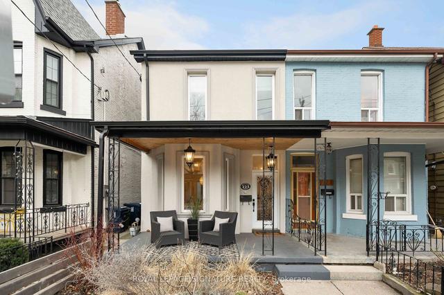 223 Palmerston Ave, House semidetached with 3 bedrooms, 4 bathrooms and 2 parking in Toronto ON | Image 23