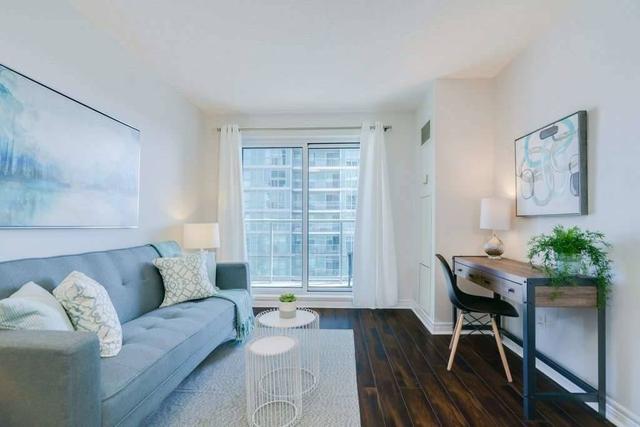 2906 - 70 Town Centre Crt, Condo with 1 bedrooms, 1 bathrooms and 1 parking in Toronto ON | Card Image