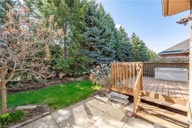 61 Parkside Drive, House detached with 3 bedrooms, 2 bathrooms and 4 parking in Guelph ON | Image 13