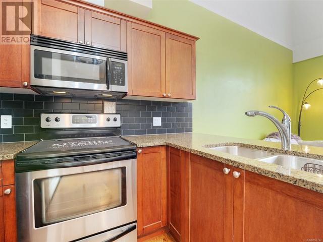 407 - 866 Goldstream Ave, Condo with 1 bedrooms, 2 bathrooms and 1 parking in Langford BC | Image 10