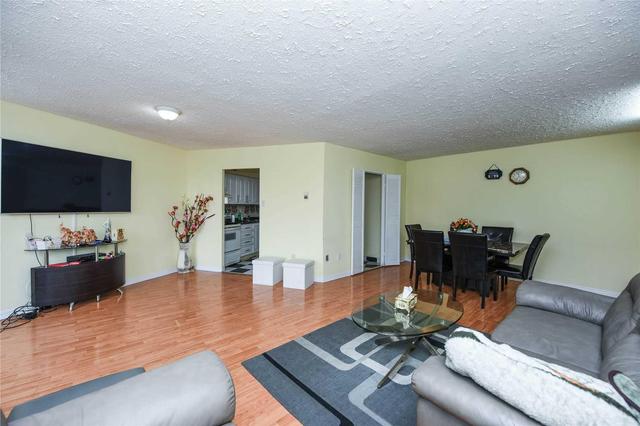 406 - 3577 Derry Rd, Condo with 2 bedrooms, 1 bathrooms and 1 parking in Mississauga ON | Image 7