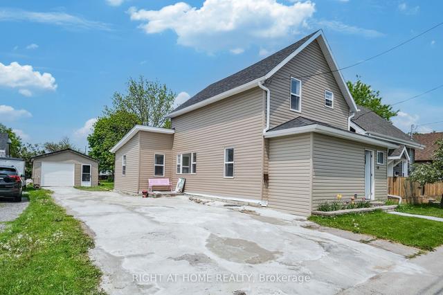 18 Baptiste St, House detached with 4 bedrooms, 3 bathrooms and 6 parking in Quinte West ON | Image 35