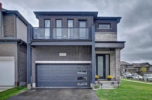 900 Tartan Crt, House detached with 4 bedrooms, 3 bathrooms and 4 parking in Kitchener ON | Image 1