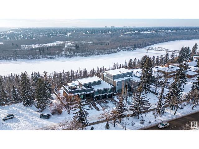 8602 Saskatchewan Dr Nw, House detached with 6 bedrooms, 5 bathrooms and 6 parking in Edmonton AB | Image 70