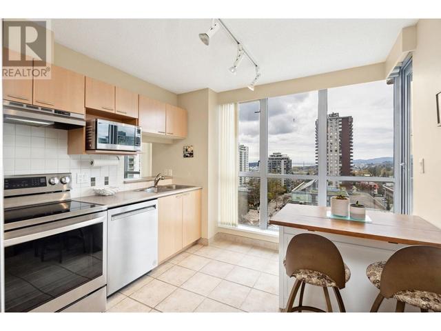 906 - 108 E 14th Street, Condo with 2 bedrooms, 2 bathrooms and 2 parking in North Vancouver BC | Image 2