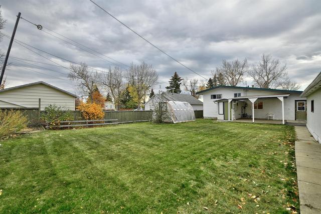 10704 102 Avenue, House detached with 3 bedrooms, 2 bathrooms and 6 parking in Fairview AB | Image 36