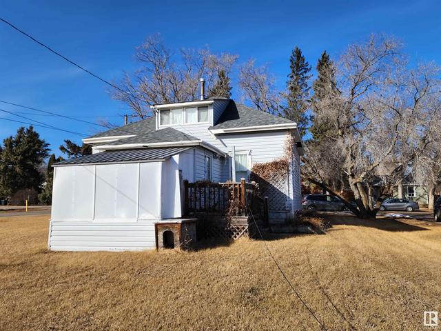 5333 49 Av, House detached with 1 bedrooms, 1 bathrooms and 4 parking in Elk Point AB | Image 26