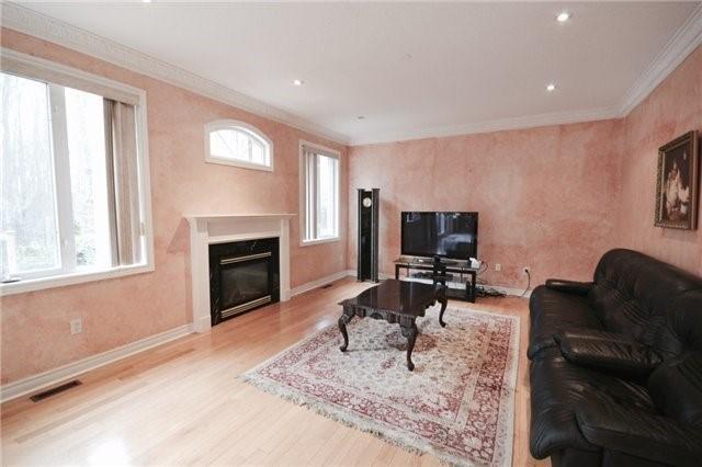 294 Thornhill Woods Dr, House detached with 4 bedrooms, 5 bathrooms and 4 parking in Vaughan ON | Image 12