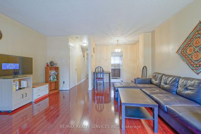 143 - 475 Bramalea Rd, Townhouse with 3 bedrooms, 2 bathrooms and 2 parking in Brampton ON | Image 5