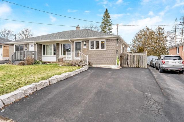 81 Raylawn Cres, House semidetached with 3 bedrooms, 2 bathrooms and 4 parking in Halton Hills ON | Image 12
